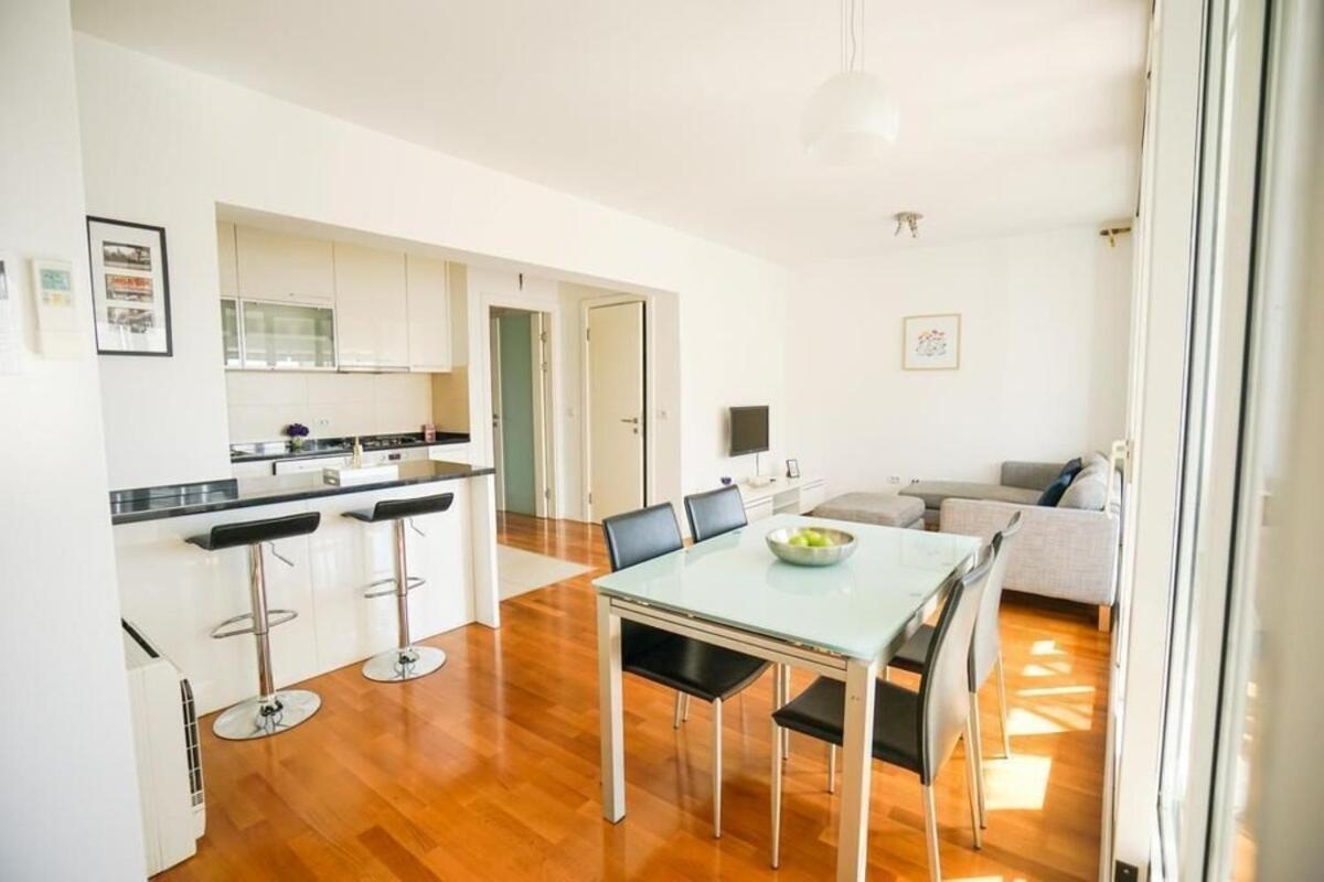 Apartment Zara White Εξωτερικό φωτογραφία